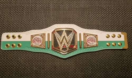 Wwe clash the castle - wwe, at