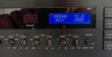 Yamaha REV 7, Vintage Digital Reverberator, blaues LCD Display, Top
