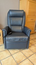Relax, Ruhe, Schlafsessel mit Aufstehhilfe in Leder dunkelblau von Himolla
