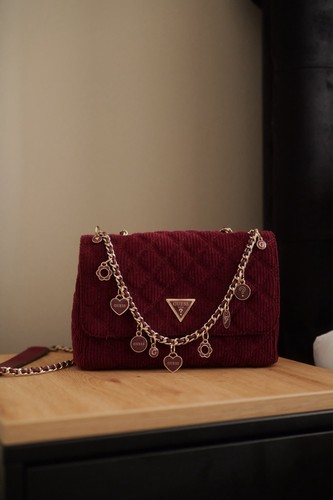 Guess giully velvet crossbody - velvet,