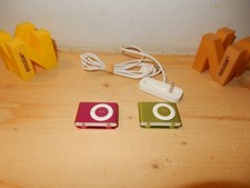 2x Apple Ipod Shuffle 1 GB