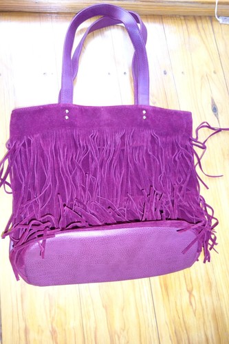 Weinrote schultertasche mit - weinrote,