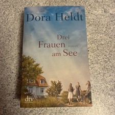 Drei Frauen am See von Dora