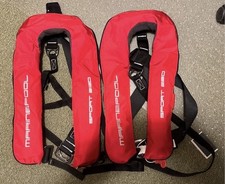 2 Marinepool ISO 220 Automatikrettungswesten
