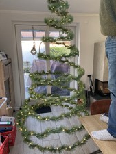 Spiralförmiger hängender