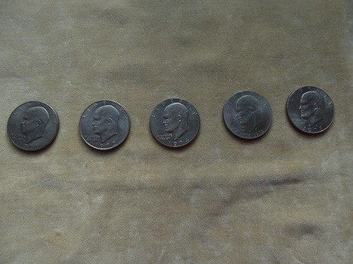 One dollar münzen - one,