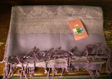 Elegantes SCHALTUCH  / STOLA  aus NEPAL   ca. 208 x 72 cm