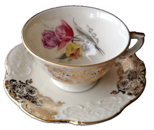 Edle Blumenbouquet Golddekor