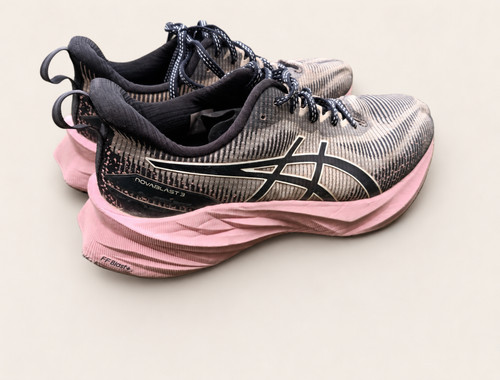 Asics novablast blast - 3, blast+