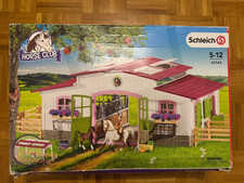SCHLEICH 42344 Horse Club Reiterhof mit Reiterin und Pferden (NEWERTIG-Sonstige)