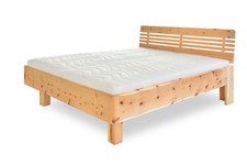 Zirbenholz-Bett Steinhaus