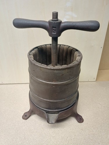Alte weinpresse - alte,