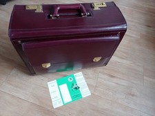 Aktenkoffer, Leder mit Zahlenschloss + Schlüssel f. kleines Fach