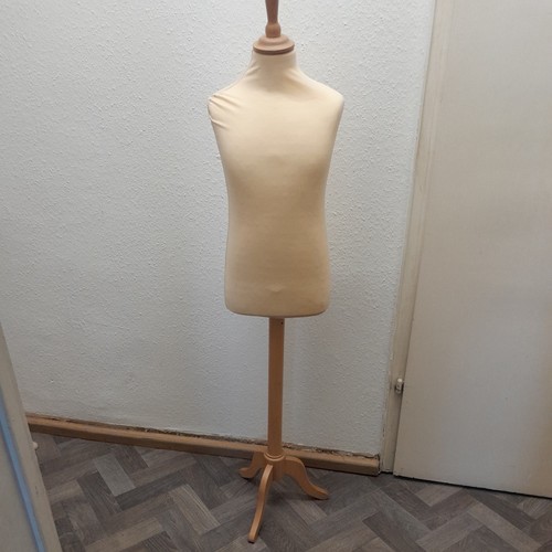 Mannequin schaufensterfigur - mannequin,
