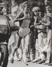 18 Autogrammfotos  von ehemalige  DDR  Stars der Leichtathletik