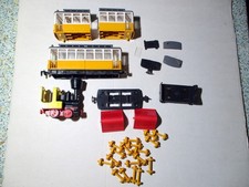 Konvolut Lehmann Gnomy Lok- u. Wagenteile, Torsos, Achsen