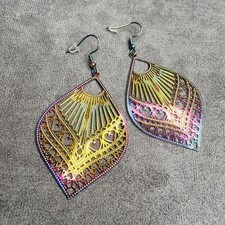 Rainbow Ohrringe – Edelstahl – 6 cm – bunt & filigran – Statement Schmuck