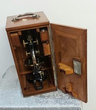 Rarität!!!! Ernst Leitz Wetzlar No.76233 , großes Mikroskop im Holzschrank