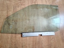 Seitenscheibe vorn links 190E
