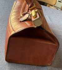 Hebammentasche Arztkoffer echt