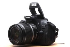 Canon EOS 700D 18 MP Full HD