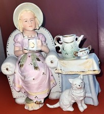 Alte große Porzellan Figur