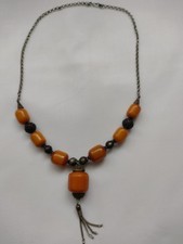 Alter handgefertigter Halskette aus Bakelit und oxidiertem Metall – Berber-Stil 