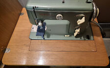 DDR alte Nähmaschine Veritas Zickzack ca. 1960 im Schrank zum aufklappen TOP