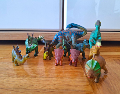 Dinosaurier spielfiguren set - dinosaurier,