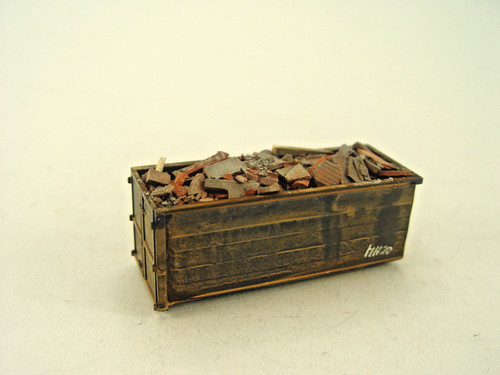 Abraummulde mit bauschutt - abraummulde,