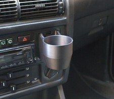 BMW E30 - Getränkehalter/Cupholder/Becherhalter anstatt Uhr/Bordcomputer