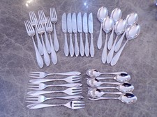 WMF Modell SINFONIA Tafelbesteck 6 Personen 30 Teile Cromargan fast wie neu !