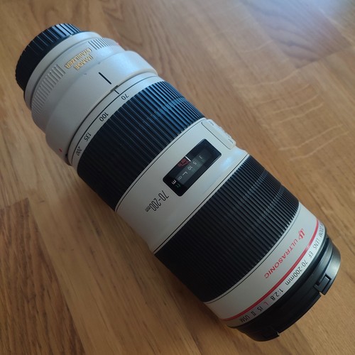 Canon zoom lens 200mm - lens, 70-200mm