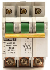 OTTERMILL 20 AMP 20A TYP 2 M9