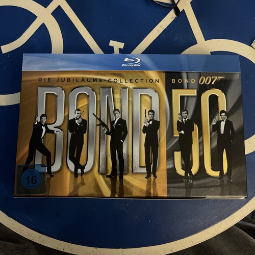 James bond die - james,