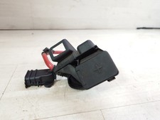 BMW E46 Pluspol Stützpunkt B+ Batterie Gehäusehalterung Batteriepol 8387540