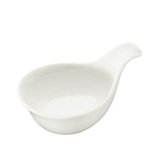 moderner Löffel aus Porzellan