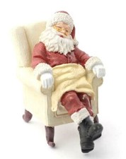Puppenhaus Schlafende Weihnachtsmann Figur Santa Klaus Im Sessel 1:12 Kunstharz