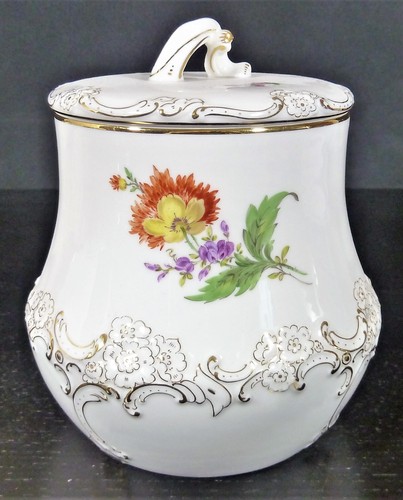 Meissen form deckeldose - b,