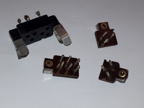 Anschlussstecker aus - 4,