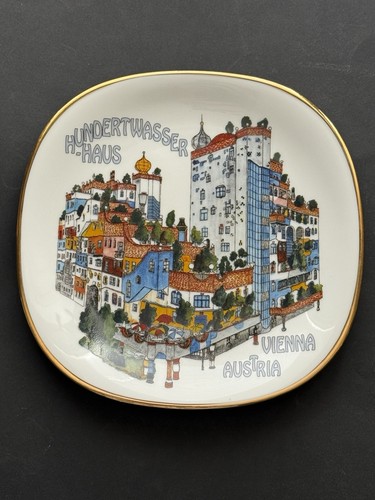 Hundertwasser haus vienna - ,