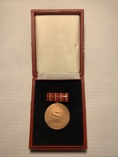 DDR Orden/Abzeichen Verdienter
