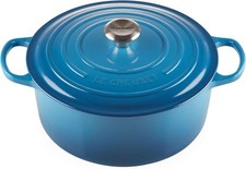 Le Creuset Signature Loving