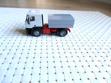 Herpa 1:87 Iveco Zugmaschine