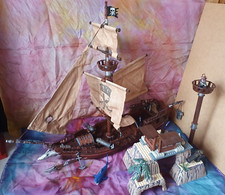 Mega Bloks Pyrates 3620 Piratenschiff Stormstalker 3676 Insel Smugglers Fort