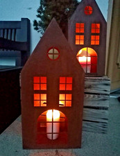 Windlicht Laterne Haus Metall Echt Rost 55 cm hoch Kerzen Halter