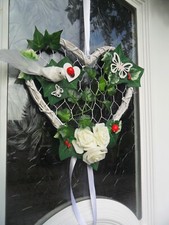 Türkranz Herz weiß Rosen Vogel Feder Schmetterling Efeu Marienkäfer Handarbeit