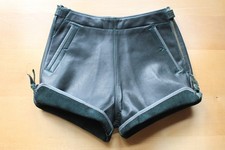 Klasse kurze dunkelgrüne ungetragene vint. Vollrind Mädchen Lederhose, Gr. 116 !