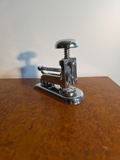 Artdeco Tacker.Chrom. Marke