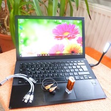 Sony Vaio PRO SVP13 13 Zoll FULLHD l KohleFaser l Dünnstes UltraBook WELTWEIT i5